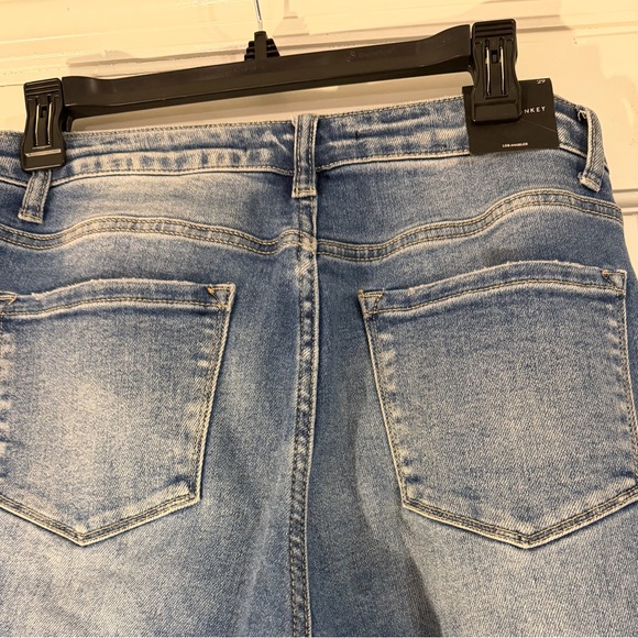 Flying monkey High Rise Flare Stretch Jean Sz 29 NWT - Picture 4 of 7